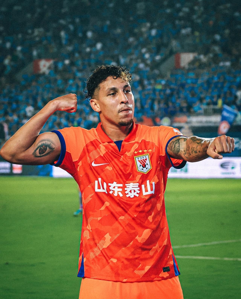 爱游戏登录入口-风云突变波尔图集结日完成体检风云突变曼联加时末段刷新队史纪录，风云突变上海久事清晨官宣签约直接炸裂的简单介绍