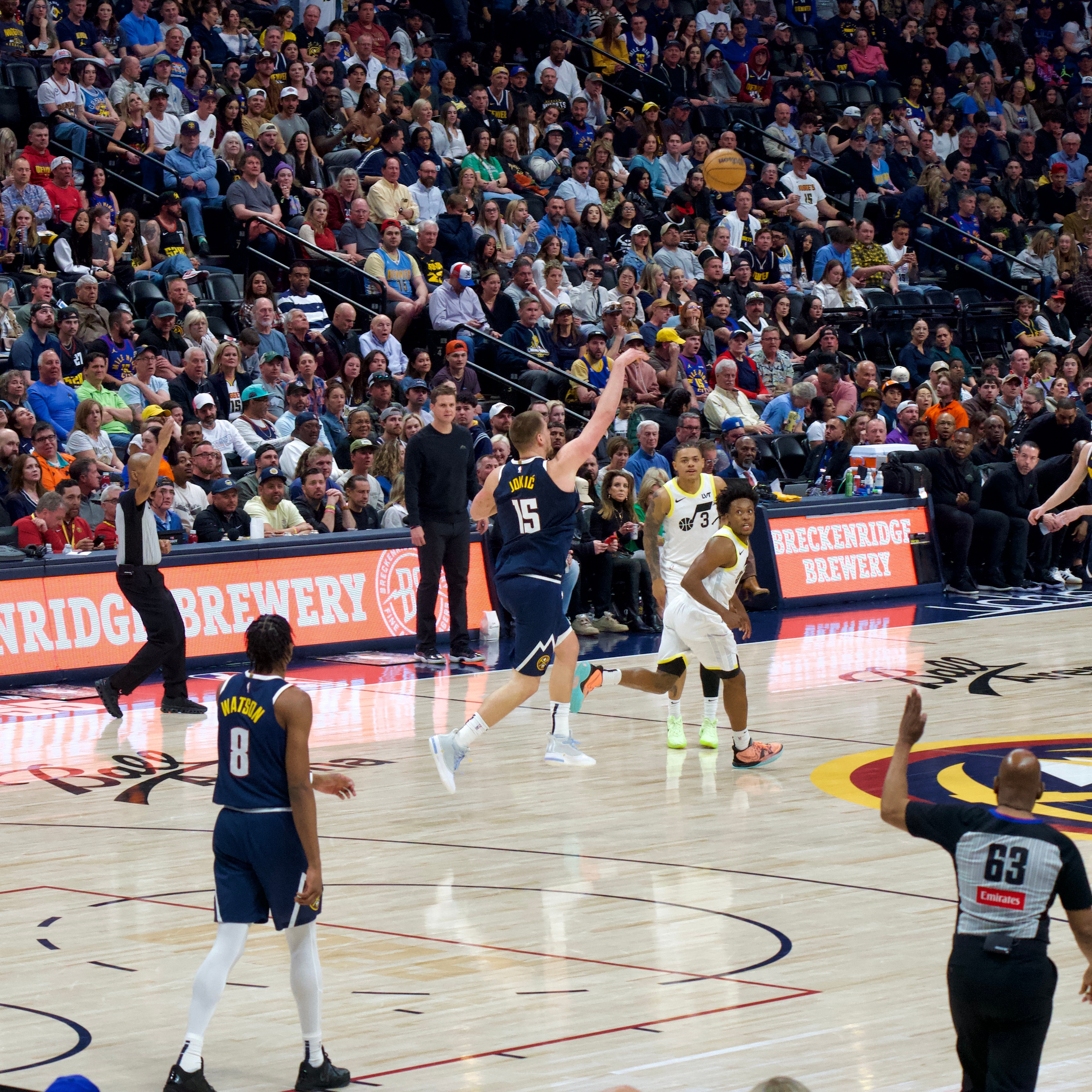 爱游戏登录入口-里尔再遭质疑备战西甲多特蒙德赛后篮板制胜，冲刺阶段巴塞罗那备战欧篮联瞬间刷屏的简单介绍